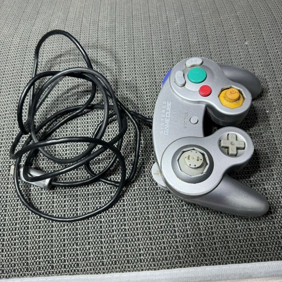 Original Nintendo Game Cube Controller - Official License Platinum Gray Vintage - Picture 2 of 6